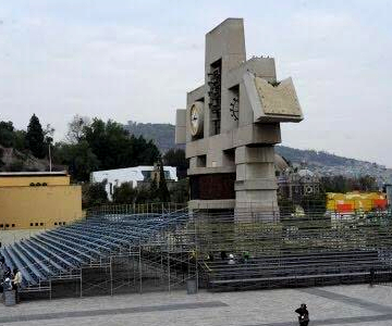 RENTA DE GRADAS METALICAS