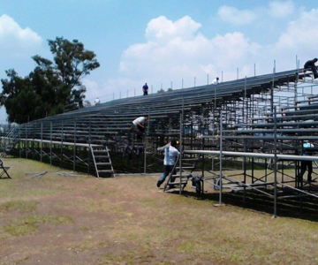 RENTA DE GRADAS METALICAS